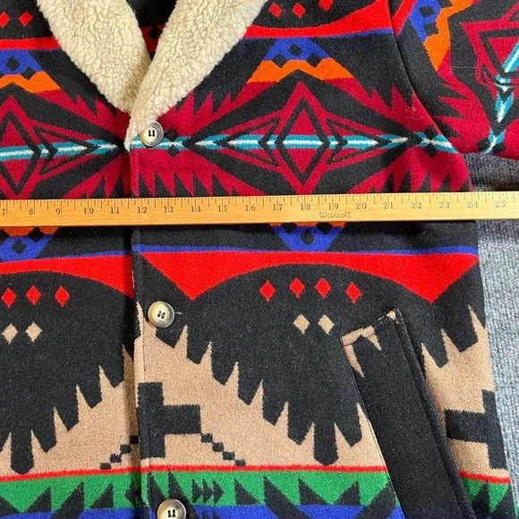 Pendleton High Grade Westernwear Jacket Mens 42 Multicolor Wool Southwest Borg